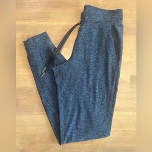 lululemon Ready to Rulu Joggers - size 4 Navy/Black